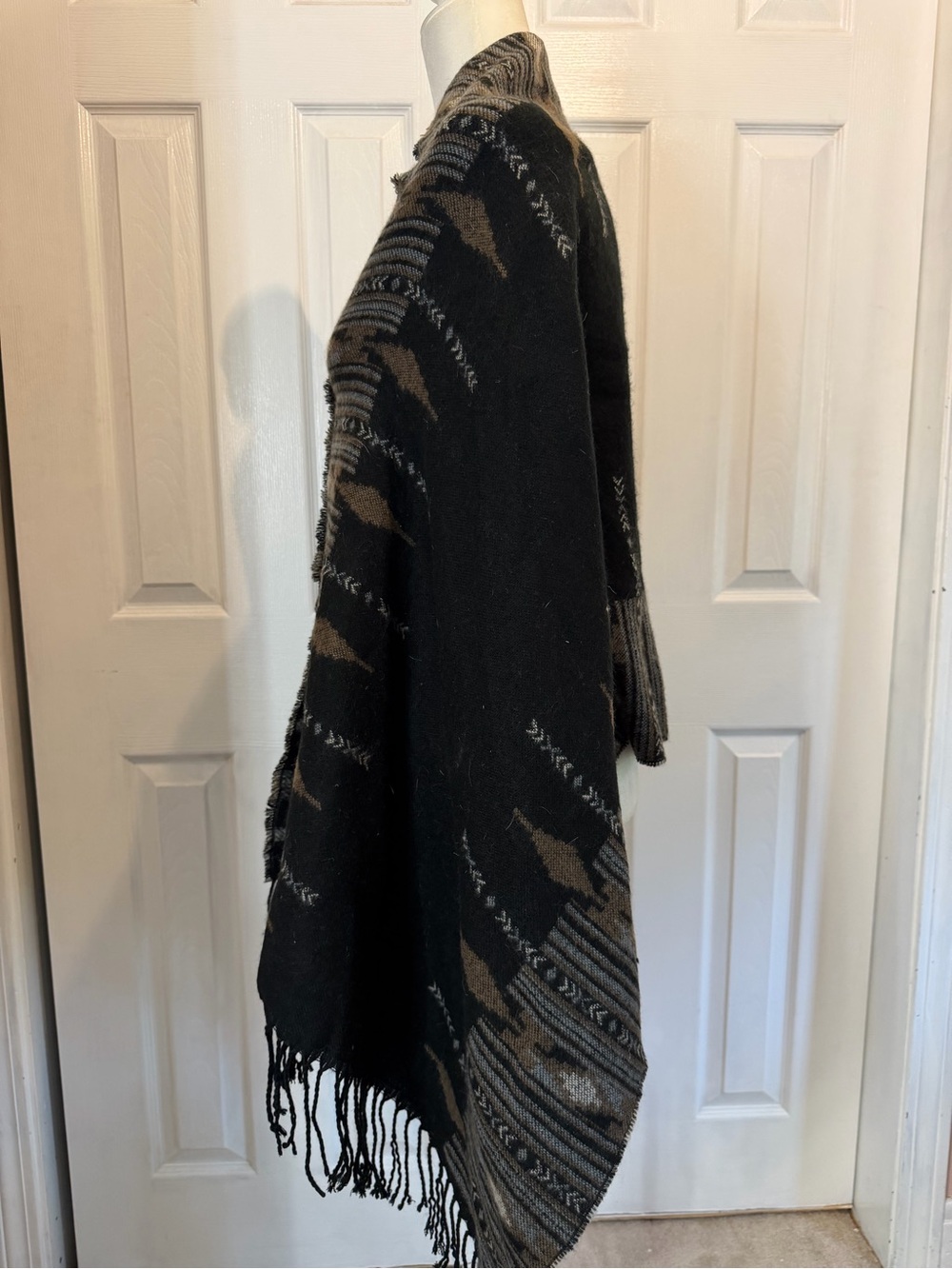 Cardigan - Picture 3 of 4